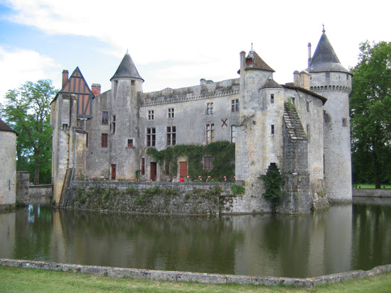 Chateaux de La Brde - 01